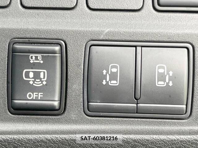 Nissan SERENA 2019-09 382761-6