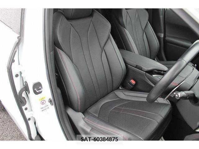 Lexus UX 2018-12 216959-12