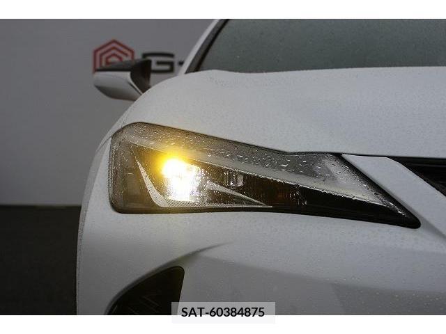 Lexus UX 2018-12 216959-10