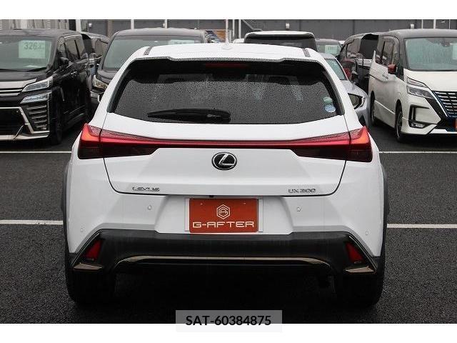 Lexus UX 2018-12 216959-7