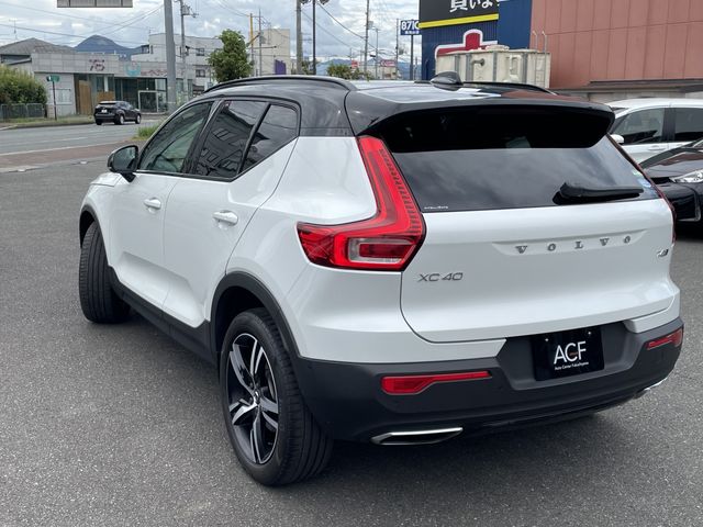 Volvo XC40 2020-07 23065-2