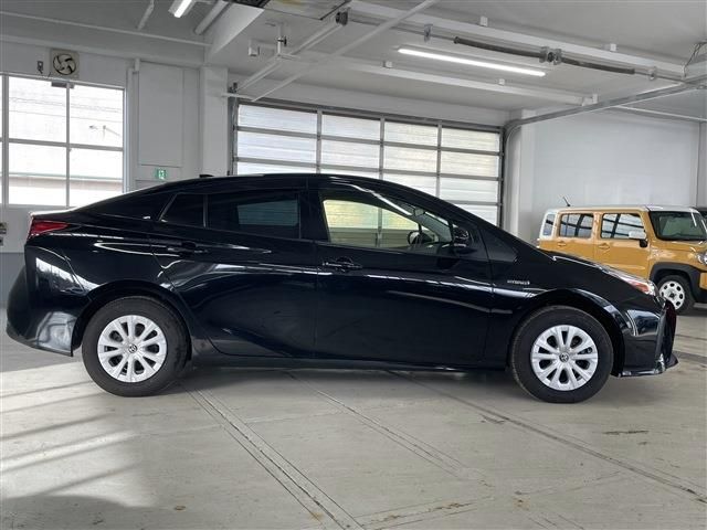 Toyota PRIUS 2020-07 25936-3