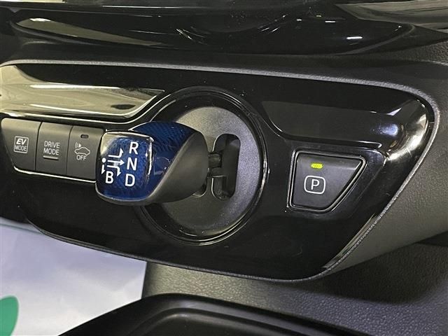 Toyota PRIUS 2020-07 25936-26