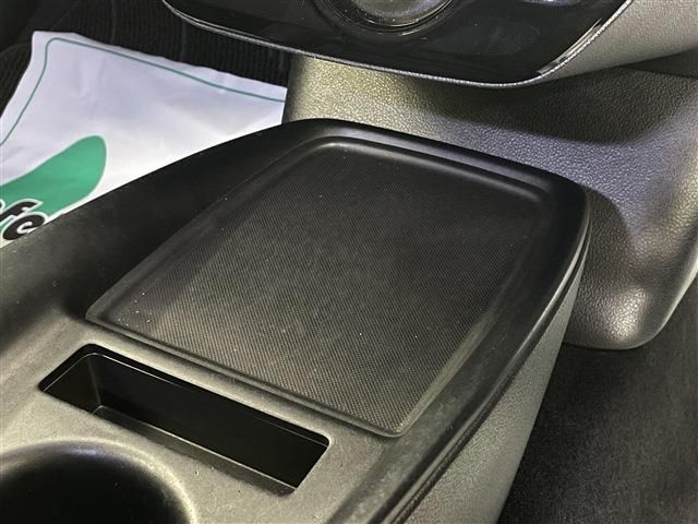 Toyota PRIUS 2020-07 25936-28