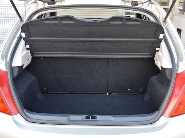 Peugeot 207 2008-05 185816-16