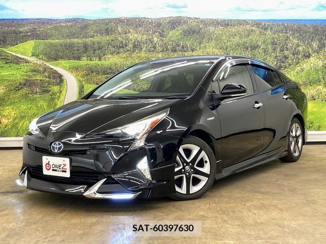 Toyota PRIUS 2017-06 366599-0