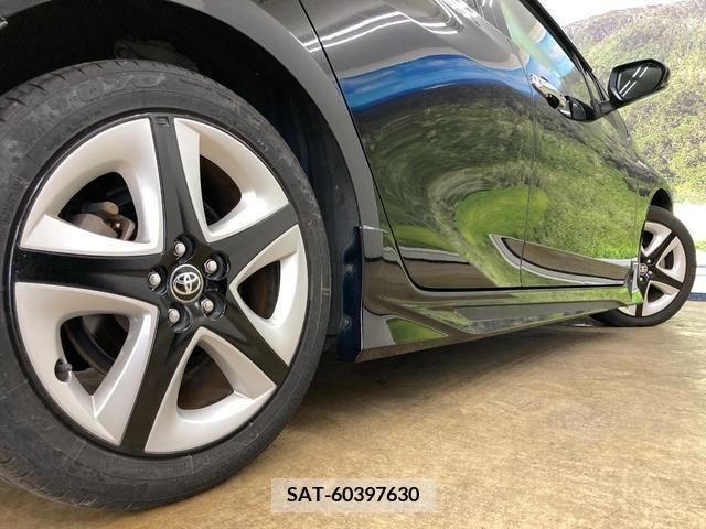 Toyota PRIUS 2017-06 366599-17