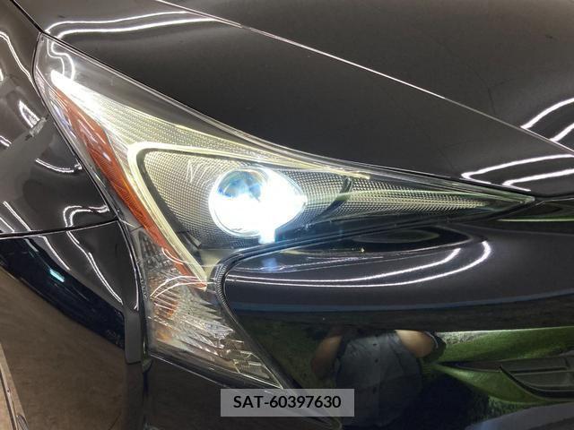 Toyota PRIUS 2017-06 366599-13