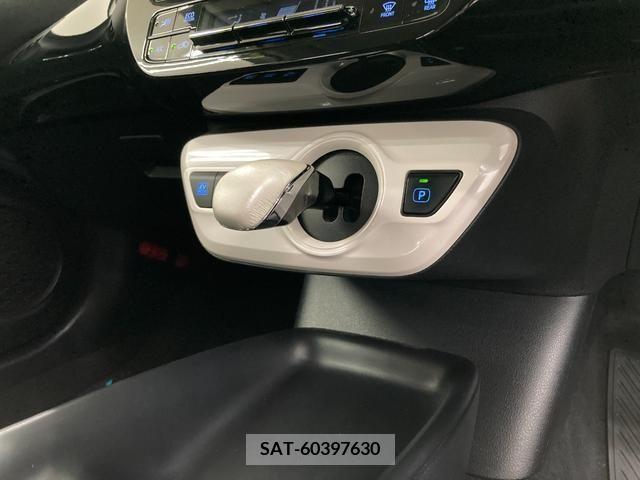Toyota PRIUS 2017-06 366599-20