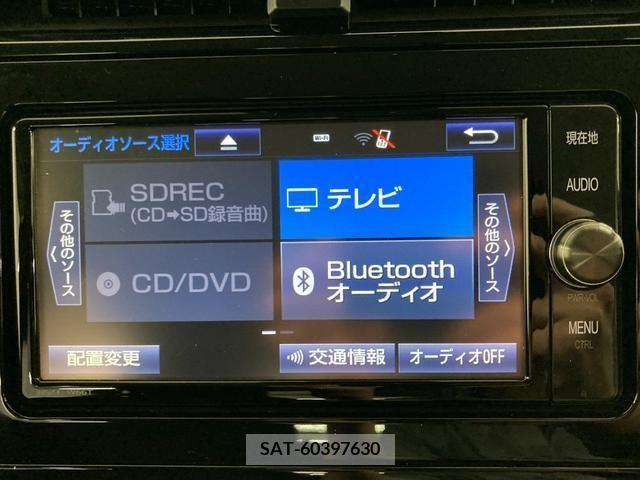 Toyota PRIUS 2017-06 366599-10