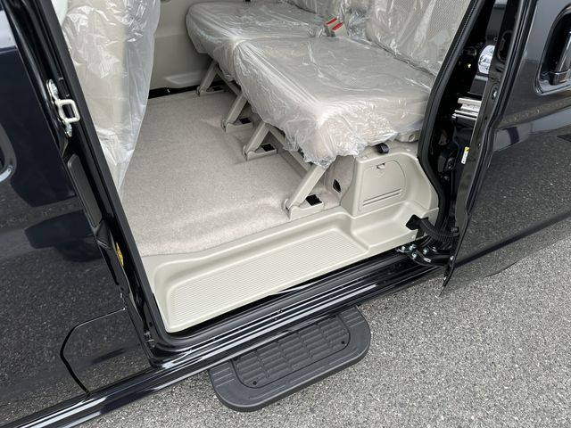 Suzuki EVERY WAGON 2023-02 810-21