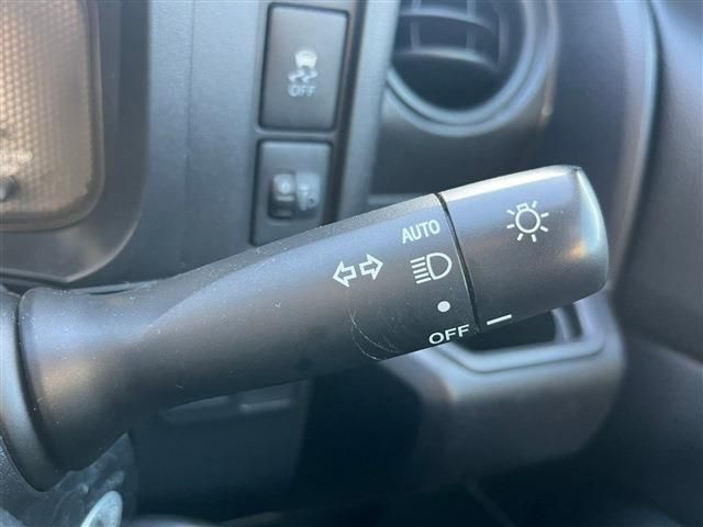 Toyota SUCCEED VAN 2017-10 19376-18