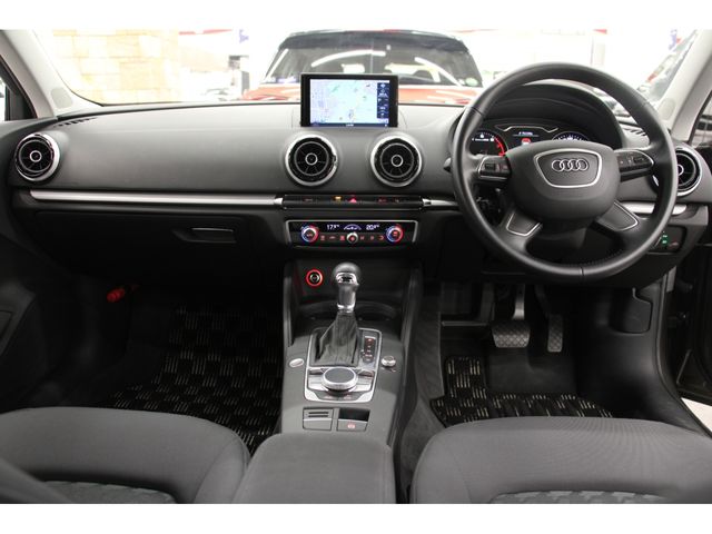 Audi A3 2016-06 9600-1