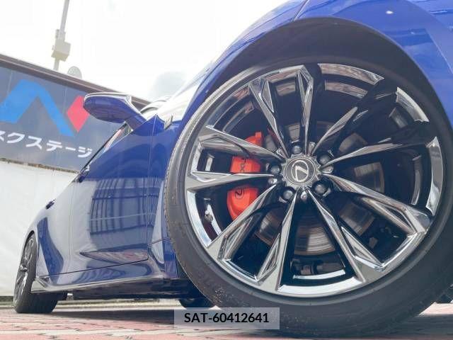Lexus IS 2021-10 228450-12