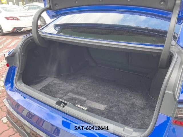 Lexus IS 2021-10 228450-10