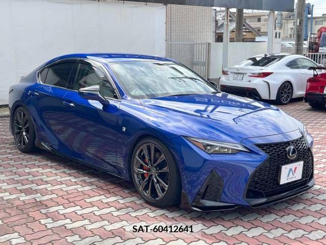 Lexus IS 2021-10 228450-16