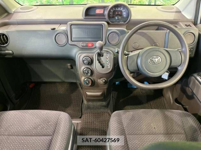 Toyota SPADE 2014-06 286030-1
