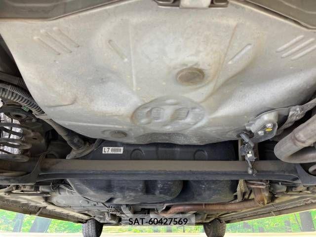 Toyota SPADE 2014-06 286030-19