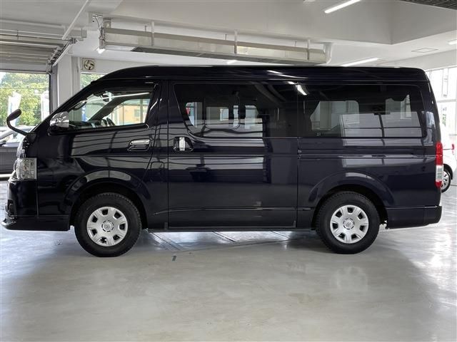 Toyota HIACE VAN 2019-08 13148-8