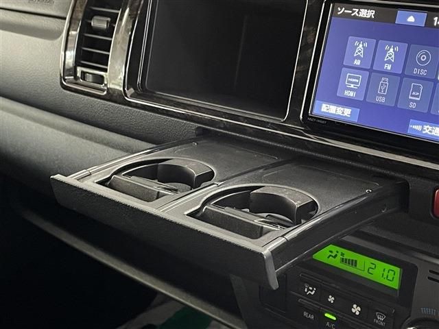 Toyota HIACE VAN 2019-08 13148-27