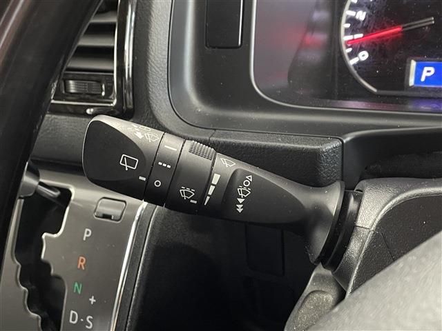 Toyota HIACE VAN 2019-08 13148-19