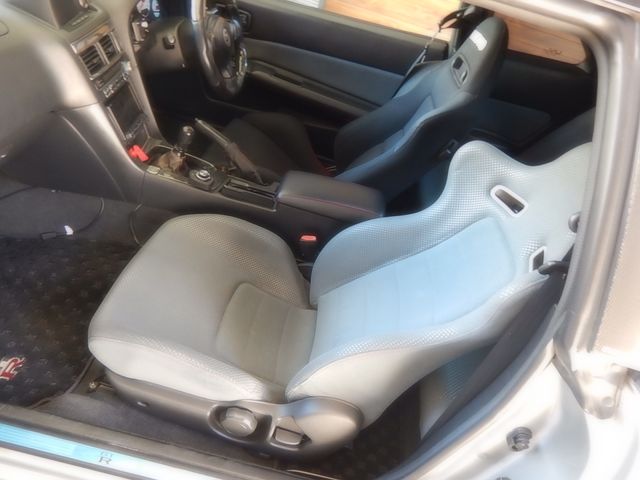 Nissan SKYLINE GT-R 1999-02 13155-17