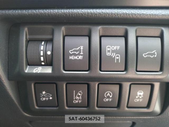 Subaru OUTBACK 2017-07 352327-13