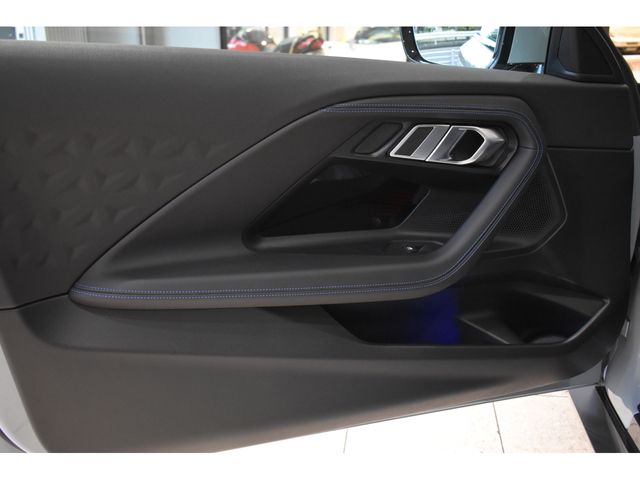 Bmw 2 SERIES 2022-03 12137-26
