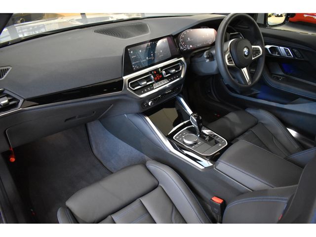 Bmw 2 SERIES 2022-03 12137-23