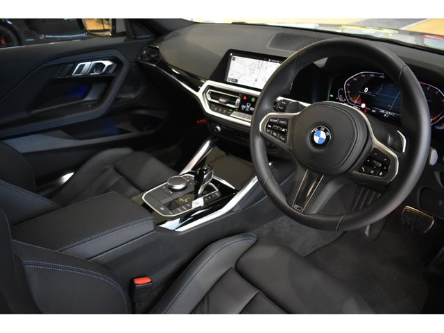 Bmw 2 SERIES 2022-03 12137-1
