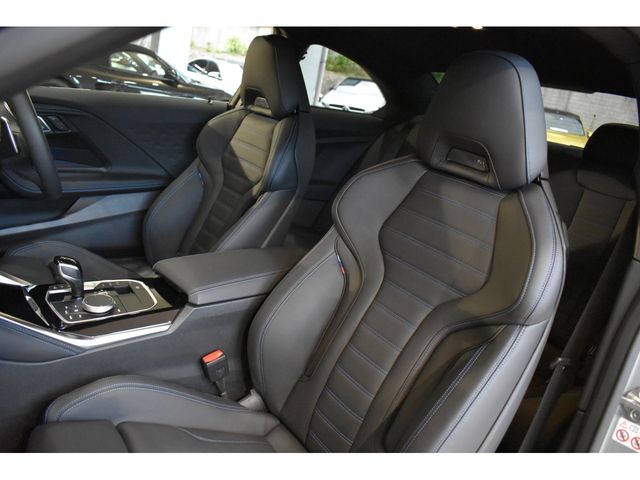 Bmw 2 SERIES 2022-03 12137-24