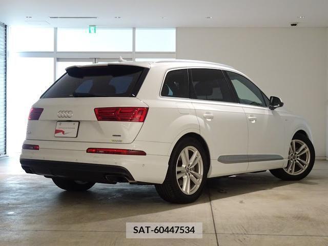 Audi Q7 2018-12 395788-1