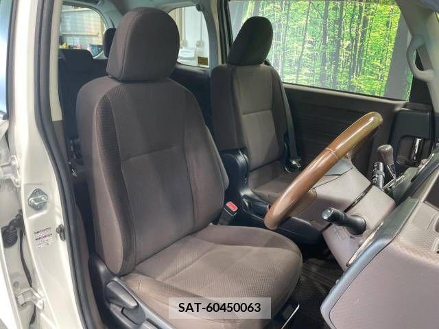 Toyota PORTE 2014-08 281807-8