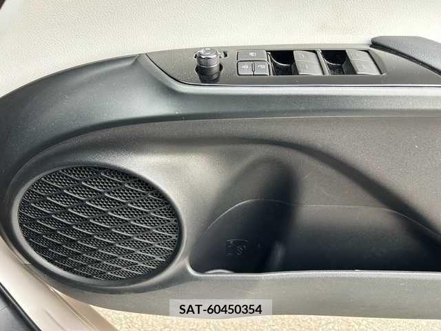 Toyota PRIUS 2019-03 283055-17