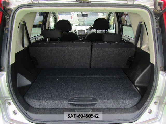 Nissan NOTE 2010-01 384496-20