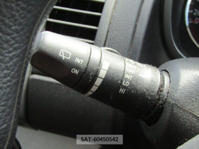 Nissan NOTE 2010-01 384496-15