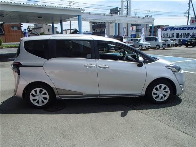 Toyota SIENTA 2017-01 17964-20