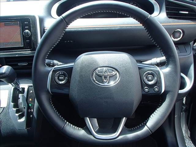 Toyota SIENTA 2017-01 17964-7