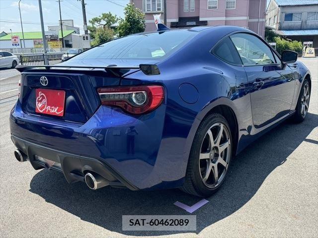 Toyota 86 2018-02 355257-18
