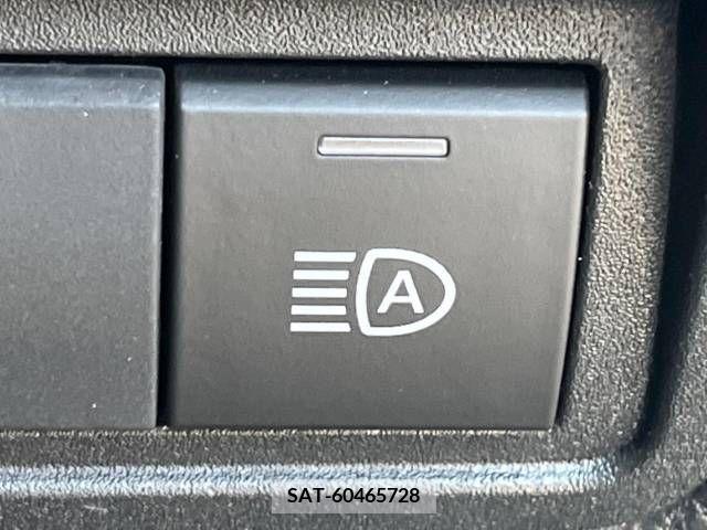 Toyota YARIS 2023-06 371436-6