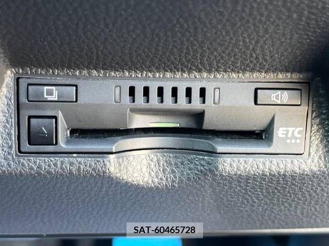 Toyota YARIS 2023-06 371436-7