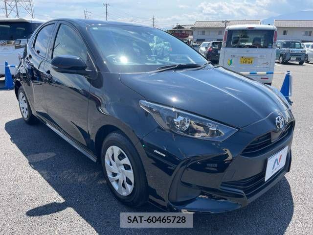 Toyota YARIS 2023-06 371436-16