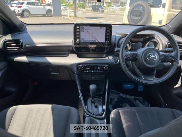 Toyota YARIS 2023-06 371436-1