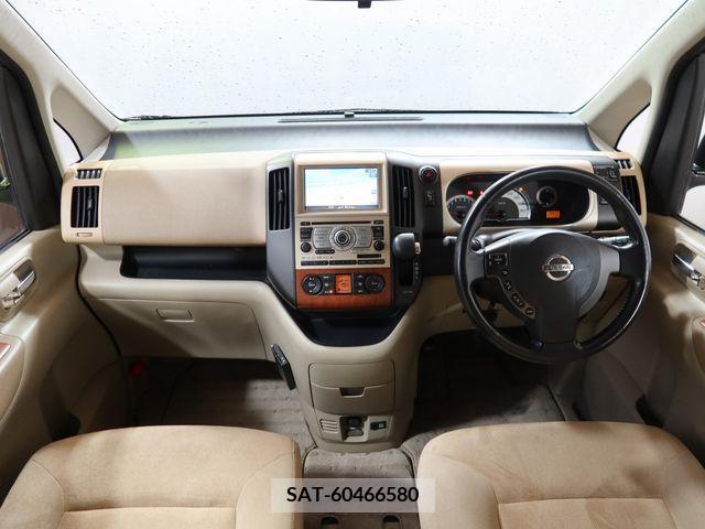 Nissan SERENA 2007-08 324840-5
