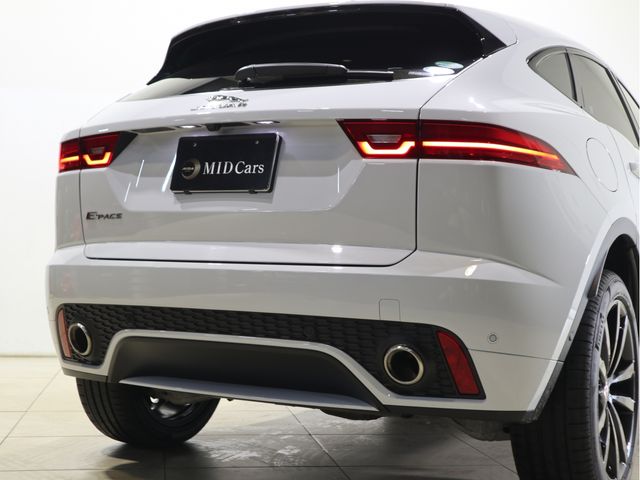 Jaguar E-PACE 2018-06 7571-6