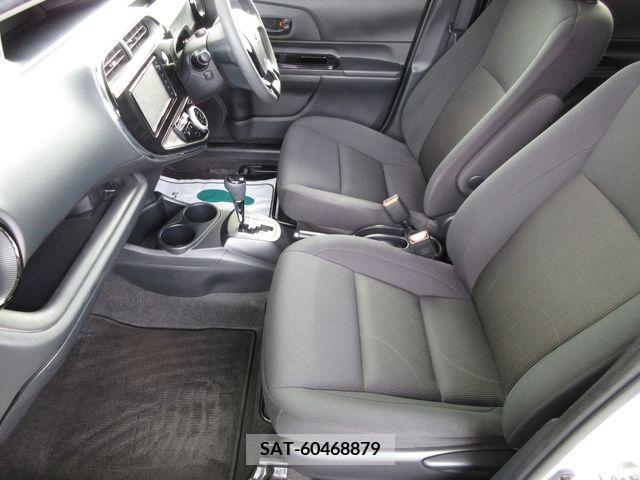 Toyota AQUA 2018-10 234471-22