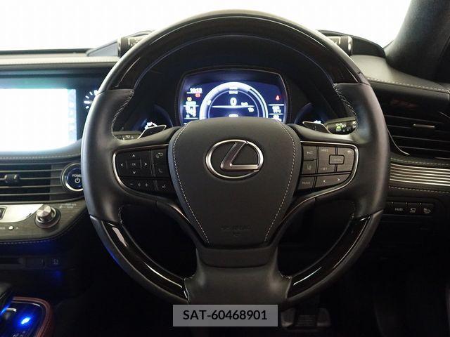 Lexus LS 2018-01 304746-16
