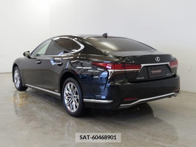 Lexus LS 2018-01 304746-2