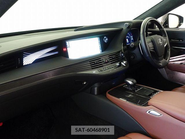 Lexus LS 2018-01 304746-1