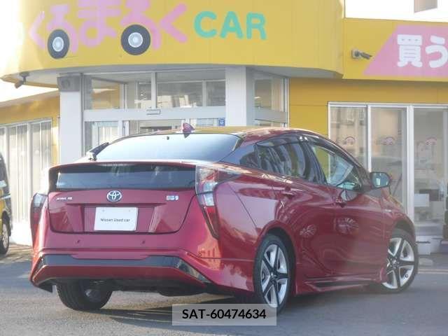 Toyota PRIUS 2017-09 282120-1